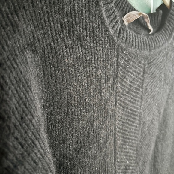 Athleta Women's Wool Cashmere Sweater Size small - Picture 3 of 8